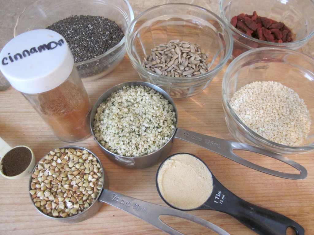 Healthy Breakfast Cereal - Warm Chia Hemp Super Cereal - ingredients