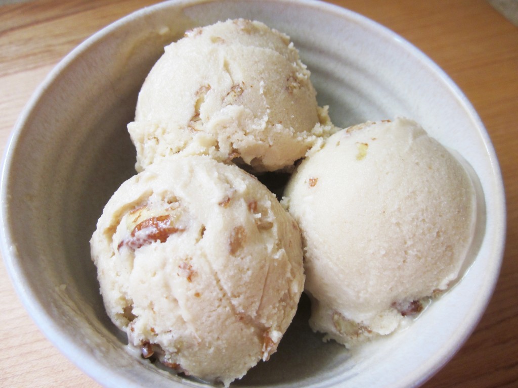 Maple Pecan Ice Cream in bowl