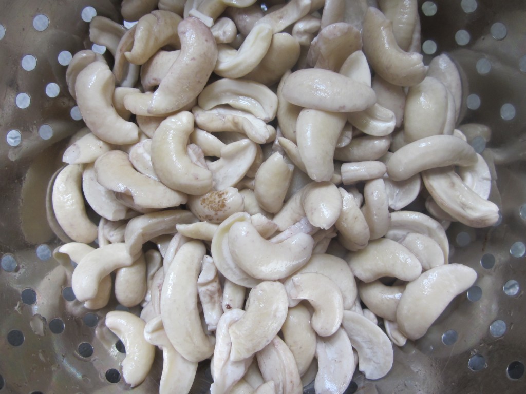 Cashew Cream Recipe in Berry Granola Parfaits - soaking cashews