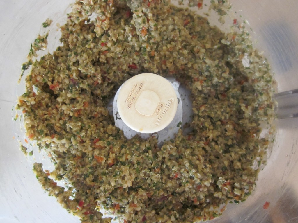 Quinoa Cakes Recipe ingredients with quinoain processor