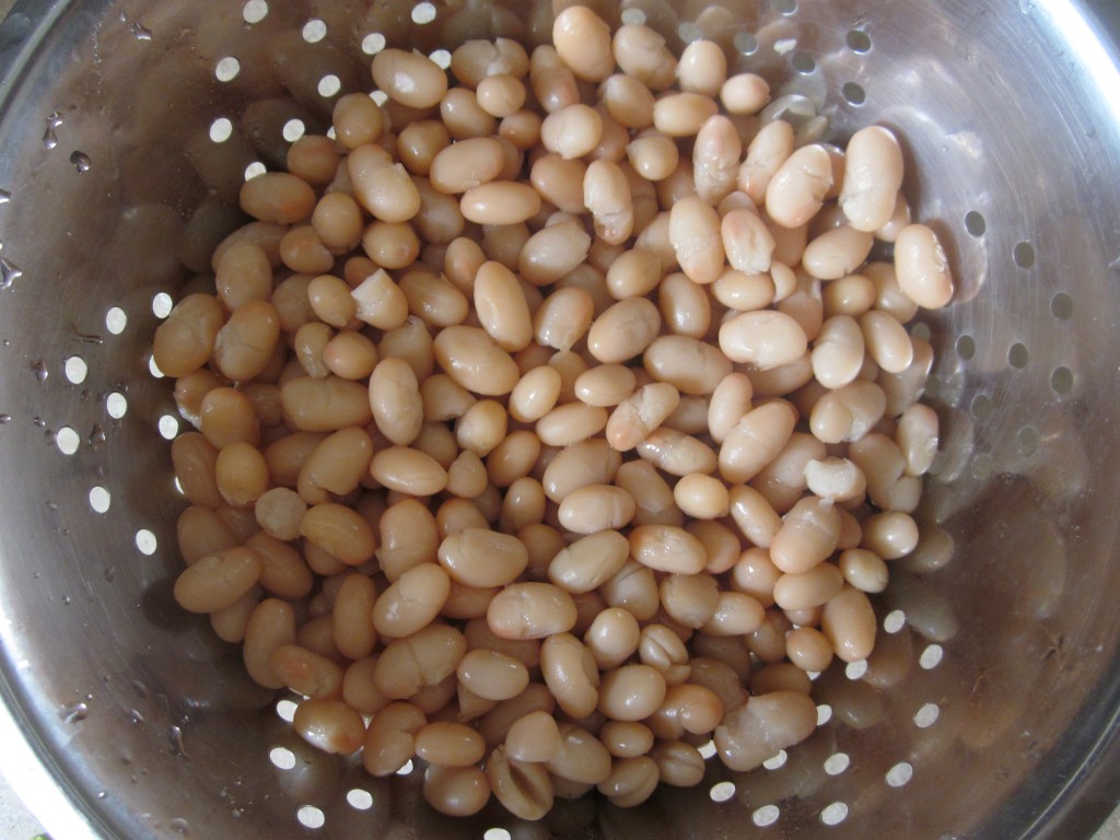White Beans and Pine Nuts with Arugula and Kale Recipe - white beans rinsed