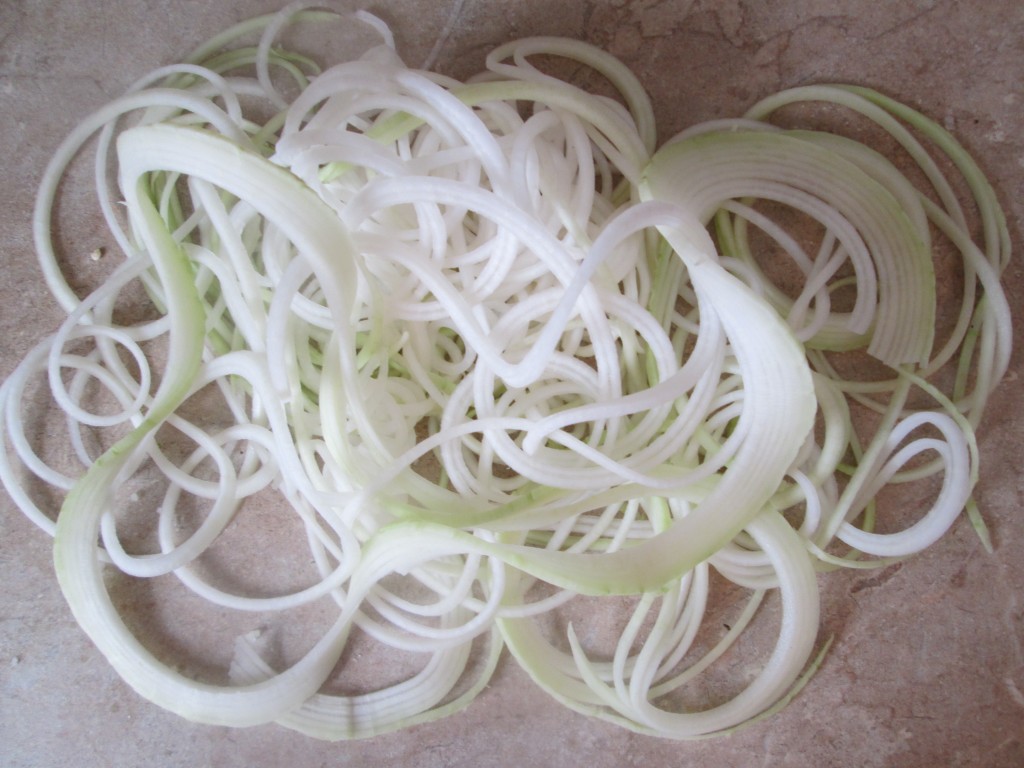 Creamy Kohlrabi Salad Recipe - spiralized kohlrabi