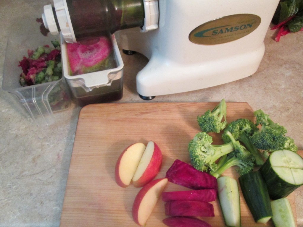 Beet Zinger Green Juice - juicing