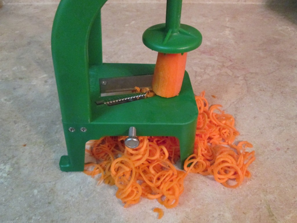 Japanese Kelp Noodles Recipe - 4 spiralize carrots