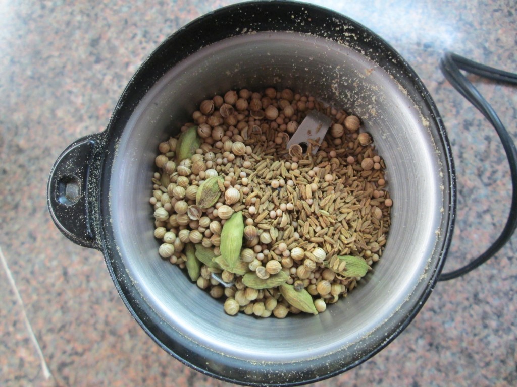 Marrakesh Curry Recipe - 8 grind seeds