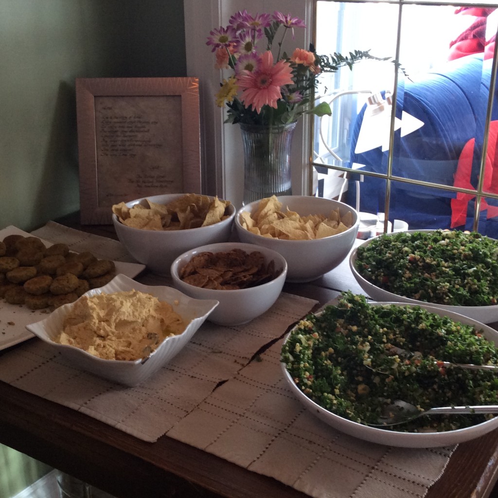  lunch falafels hummus and tabouli