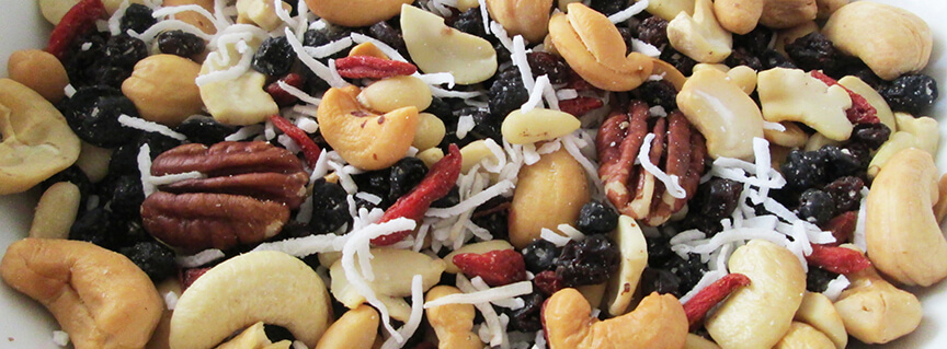 Raw and Healthy Homemade Trail Mix Recipe